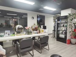 -发朵Hair 烫染沙龙