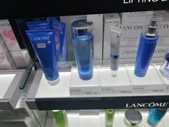 -日上免税行(浦东机场五店)