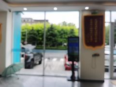 -德元·美联众合24小时动物医院(总院)