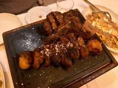 -奥斯特牛排馆(美第奇宫店)