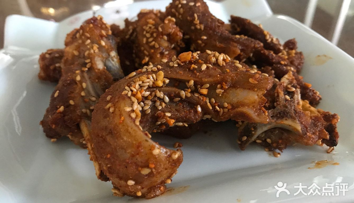 第二天结束行程之后四点多就去排队
