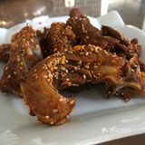 第二天结束行程之后四点多就去排队