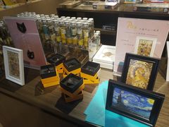 -光海书局(南京东路第一百货店)