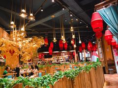 -老滇山寨•云南特色菜•地方菜•民族风情歌舞表演(金碧店)