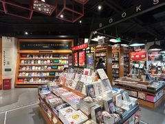 -西西弗书店&矢量咖啡(凯德晶萃广场店)