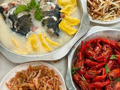 -丹水桥地锅鱼·翘嘴鲌·地方特色全鱼宴(丹江口大坝店)