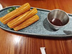 西班牙油条配巧克力酱-CRAZYONES西班牙海鲜饭(上海美罗城店)