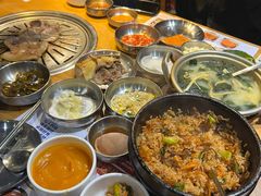 -老炉家木炭烤肉(长江国际店)