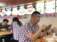 大堂-老闽味沙茶面·姜母鸭(传承35年曾厝垵店)