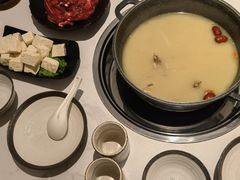 -汤宴·参须肚包鸡(南京路店)