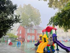 -红黄蓝幼儿园(颐东苑店)