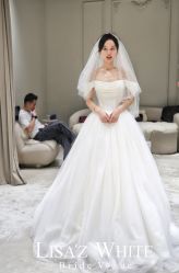 点击看大图 -Renee芮亦婚纱