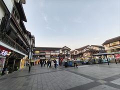 -南门头上美食街