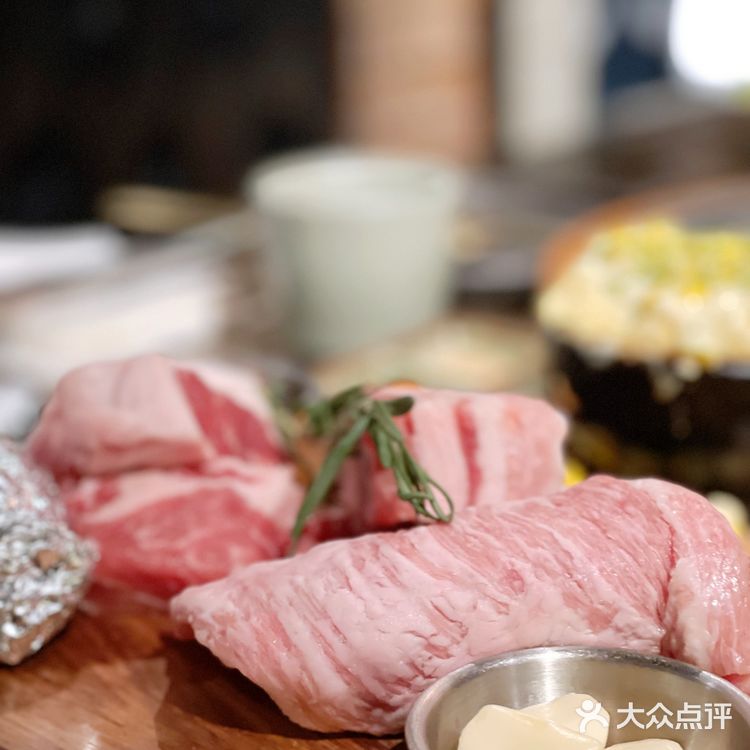 探店 | 金猪三兄弟，吃出个性韩国烤肉味