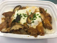 寿喜烧猪排饭-玛格萝妮比萨屋(陆家浜路店)