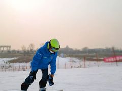 -华彬猛犸滑雪场