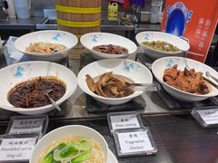 -上海浦东中心万枫酒店