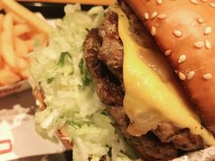 -The Habit Burger Grill 哈比特汉堡(复兴soho店)
