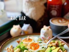 牛油果煮蛋吐司-RAC BAR(安福路店)