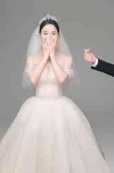 -金夫人婚纱摄影