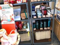 零售区-星巴克臻选(金桥国际店)