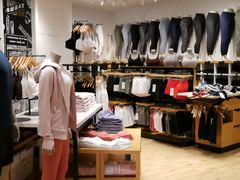 -lululemon(上海浦东IFC店)