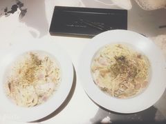 奶油蘑菇熏鸡意面-慢象咖啡(台江店)