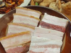 -阿山卓·野生菌火锅·纳西火塘烤肉