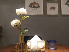 -POKEE VIA&Brunch·维娅(重庆来福士店)