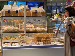 面包甜点陈列柜-BreadTalk面包新语·烘焙蛋糕(五羊邨店)