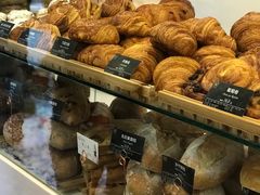 牛角包-老梦面包 CHEZMOREL(三源里店)
