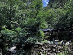 -抱龙峪