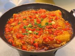 -阿瓦山寨·湘菜现炒·剁椒鱼头王(咸阳总店)