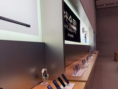 -Apple零售店(华贸购物中心店)