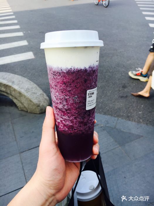 喜茶(湖滨银泰黑金店)芝芝黑提图片 第174张