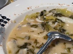 -渔语鱼酸菜鱼新川菜(来福士店)
