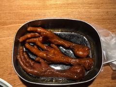 弄堂里的卤鸡爪-弄堂里·寻味杭州(湖滨银泰in77C区店)