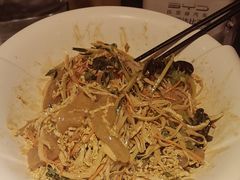 -靠山屯东北农家菜(八龙桥雅苑店)