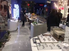 店内环境-茂昌眼镜(南京西路店)