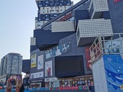 -资和信百货商场
