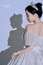 -Lady  Jane高端婚纱礼服馆