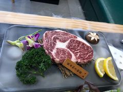 -臻牛烤肉