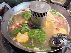 -山悦里 山野·鲜火锅(罗斯福广场店)
