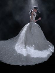 -都市丽人婚纱摄影