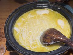 -九锅一堂酸菜鱼(学府凯德店)