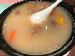 玉米红萝卜煲筒骨-大树餐厅(益田假日店)