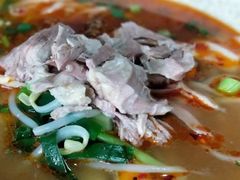-巍山𤆵肉饵丝