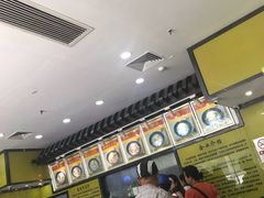 -龙记桂林米粉(财满街店)