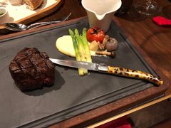 -恰餐厅及酒吧 CHAR Bar & Grill (北京丽都皇冠假日店)