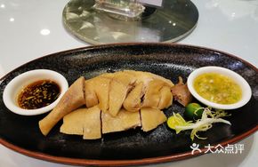 White-Cut Hainan Agarwood Chicken
